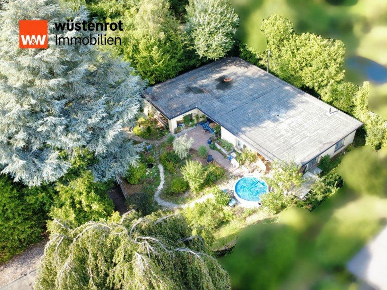Luftaufnahme Aerzen / Reinerbeck - Reinerbeck Bungalow Bungalow in exponierter Aussichtslage, gro�z�gigem Grundst�ck und Doppelgarage