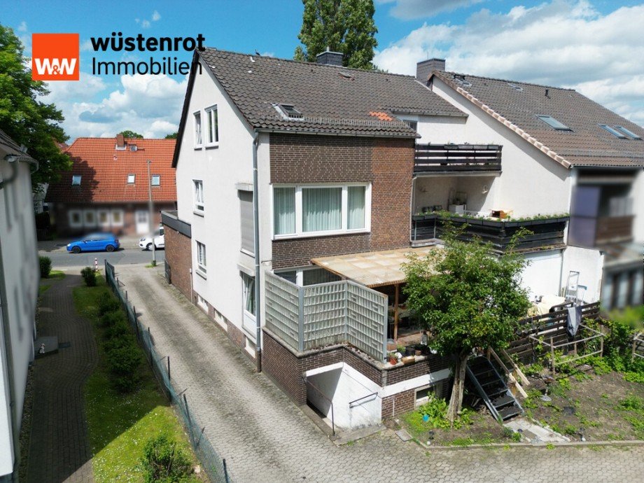 MFH Zufahrt Wohn- / Gesch�ftshaus Hannover / Vinnhorst