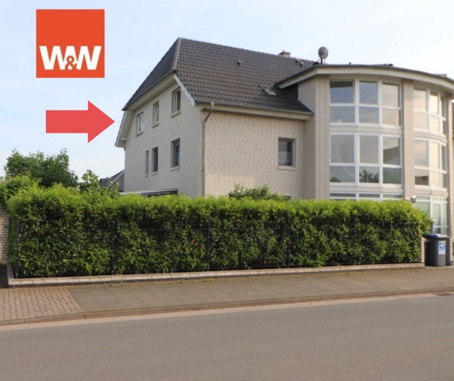 Stra�enansicht Dachgeschosswohnung Hannover