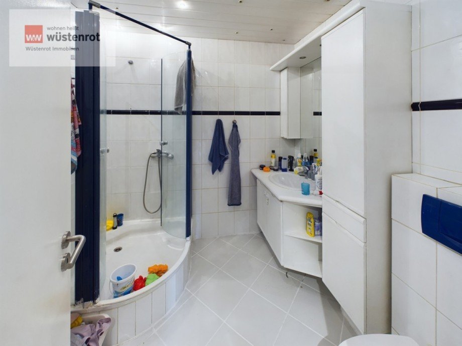 Bad mit Dusche Erdgeschosswohnung Hannover