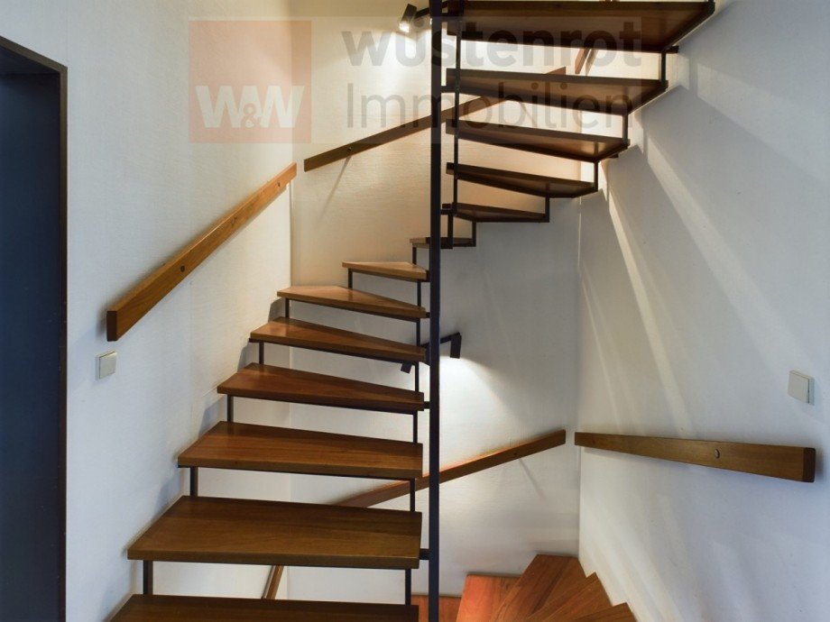 Treppe OG Reihenmittelhaus Langenhagen
