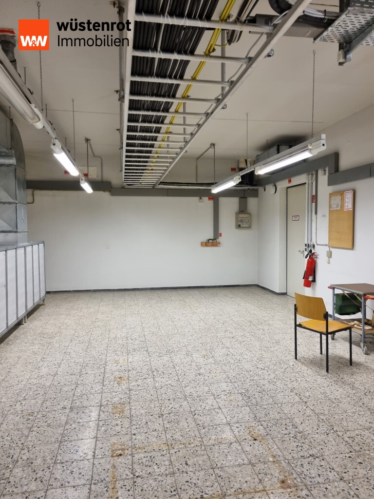 Raum 3 Gewerbegrundst�ck Langenhagen