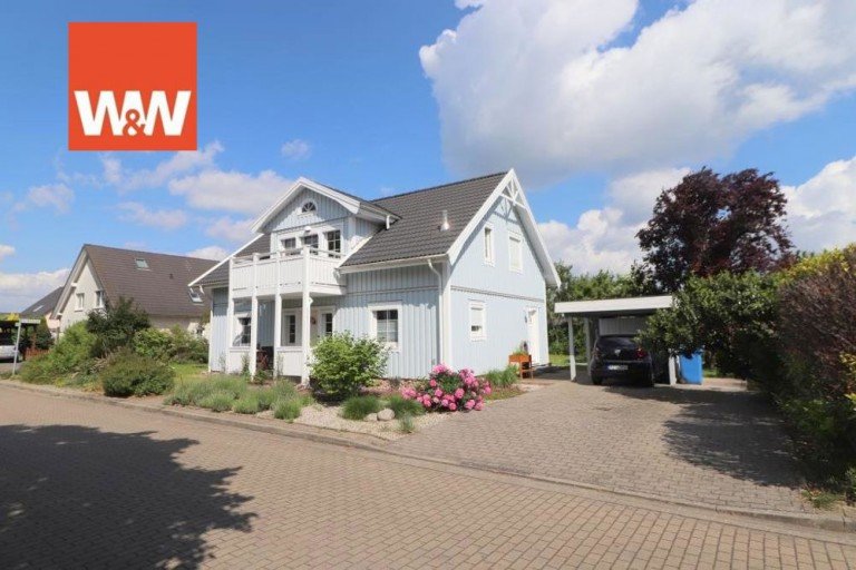 Giebelseite Harsum Einfamilienhaus Attraktives Schwedenhaus mit Carport im sch�nen Harsum
