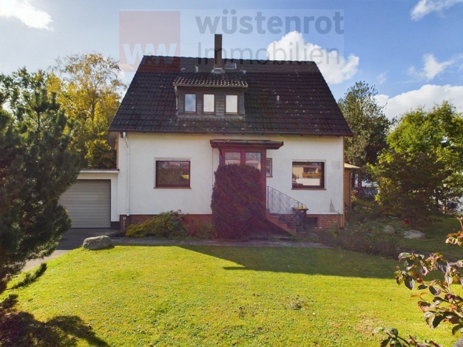 Hausansicht Stra�e Einfamilienhaus Hannover / Misburg-Nord