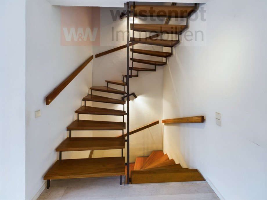 Treppe EG Reihenmittelhaus Langenhagen
